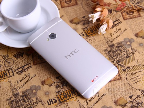 1.7GHz骁龙四核 HTC One 802w再跌破3k7 