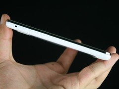 三星 i9100G 白色 侧面图 
