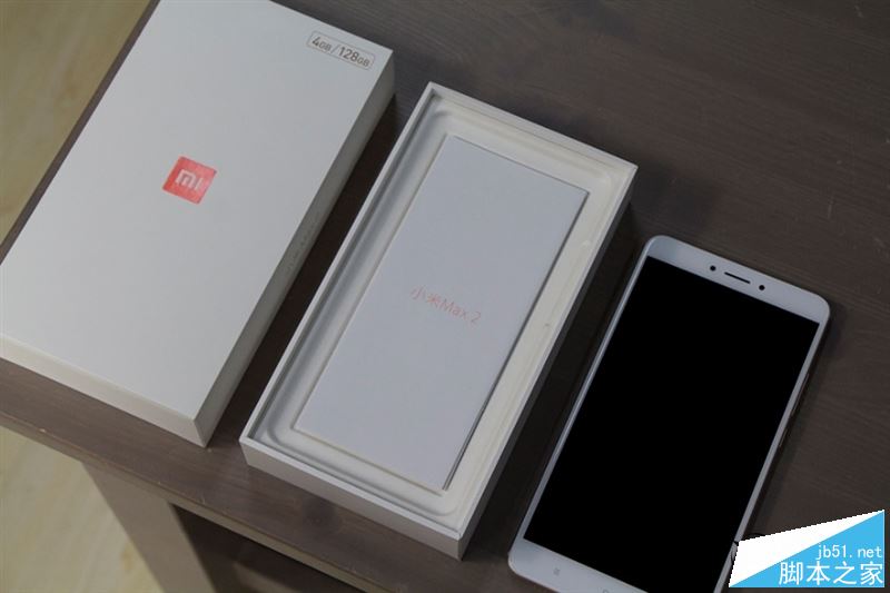 小米Max 2值不值的买？小米Max2外观/性能/系统/续航/拍照全面深度评测图解