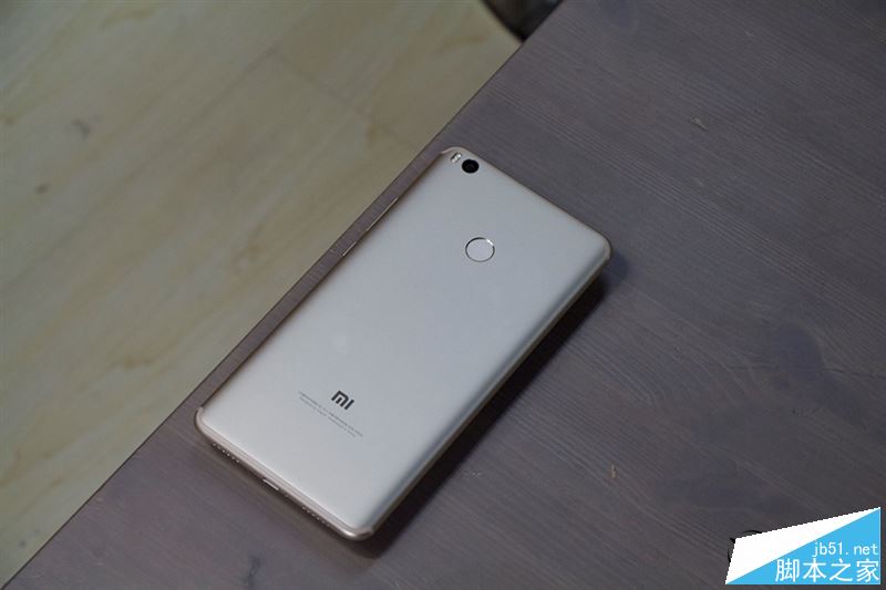小米Max 2值不值的买？小米Max2外观/性能/系统/续航/拍照全面深度评测图解