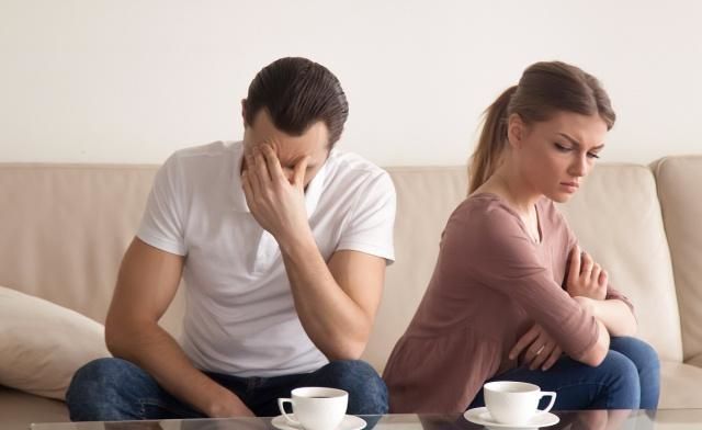 男人“心”里有别的女人时，才会有这5个反常表现，女人要看清了手机里的秘密「男人“心”里有别的女人时，才会有这5个反常表现，女人要看清了」
