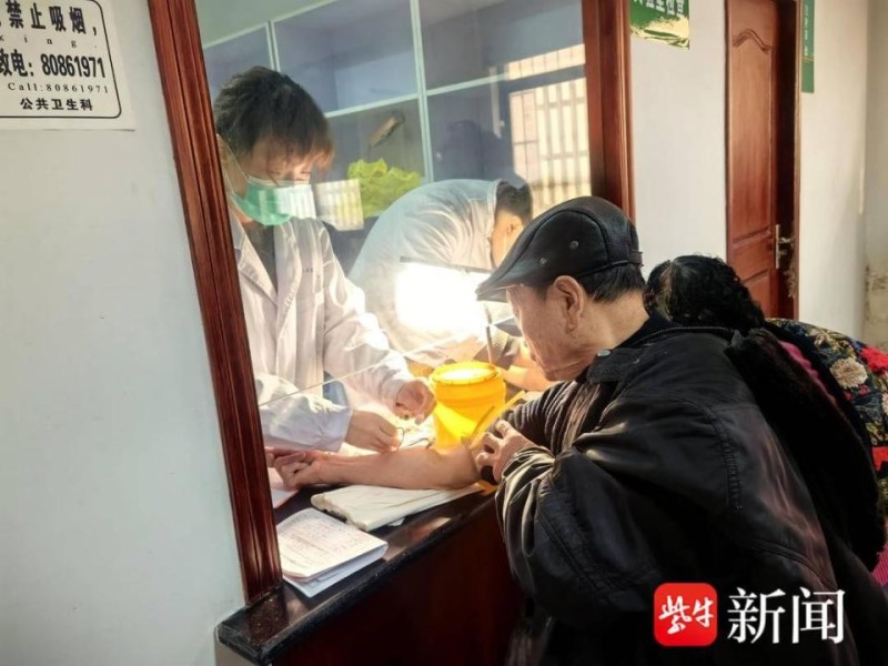542名老年人接受免费健康体检