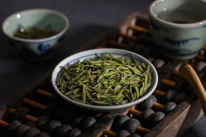 春茶一盏，满是人间温柔