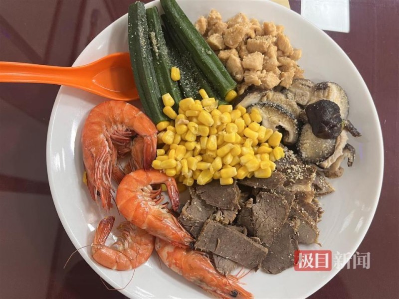低油少盐美味实惠，武汉一高校推出“减脂餐”受热捧