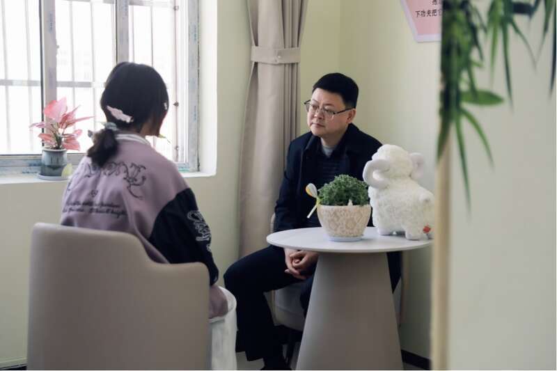 “心灵养吧”服务乡村儿童心理健康