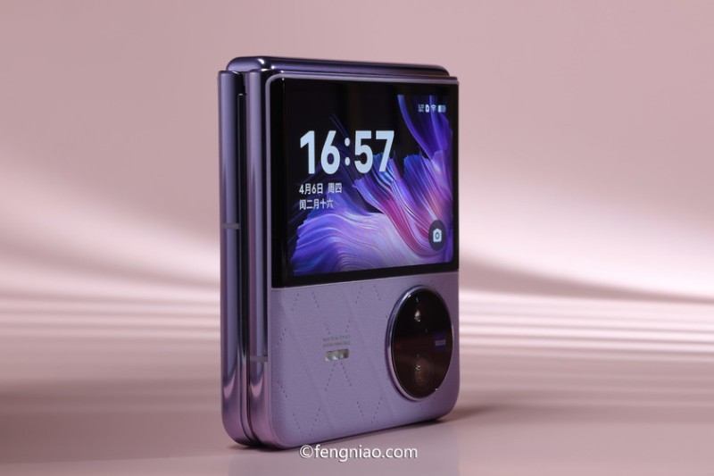 小折叠也能有大作用 vivo X Flip纵向折叠屏手机评测