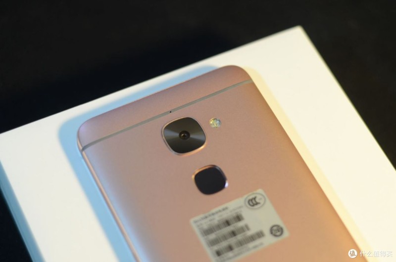 真·杀手？Letv 乐视 2 金色3+32G 京东入手 轻评测