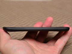 主流双核手机 HTC One S售价再次小降 