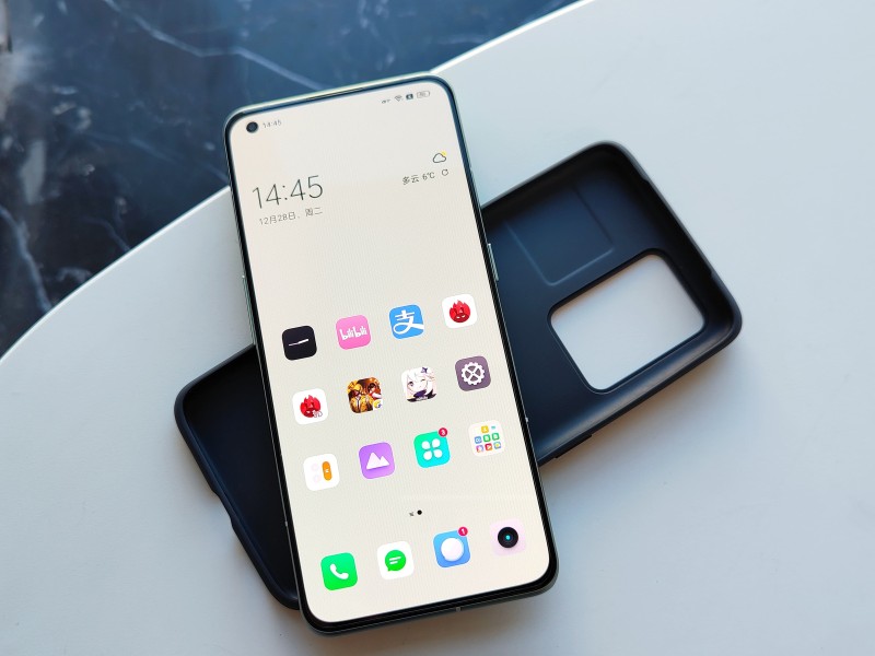 realme真我GT2 Pro大师·森评测：业界最强直屏旗舰 今年唯一？